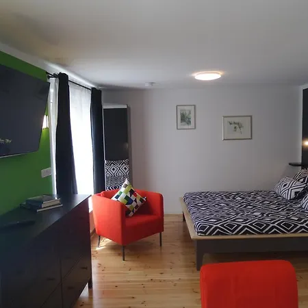 Apartament Rhein Main *